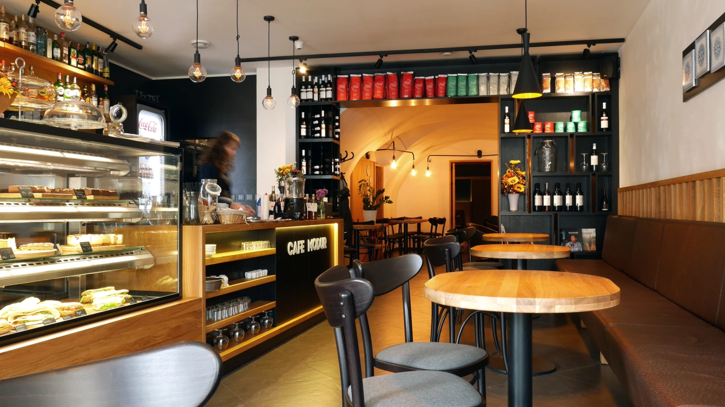 Cafe_Modur_1.webp